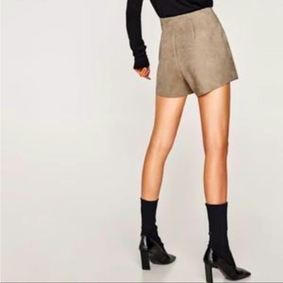 Zara Gray Envelope Suede Skort - Picture 2 of 3